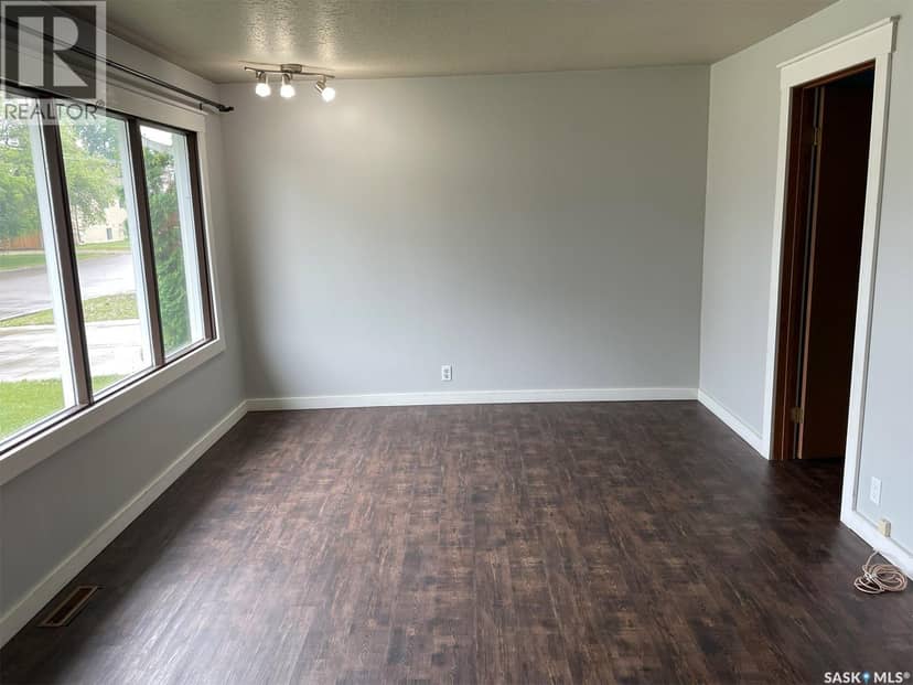 409 4th STREET W, Meadow Lake, photo 5