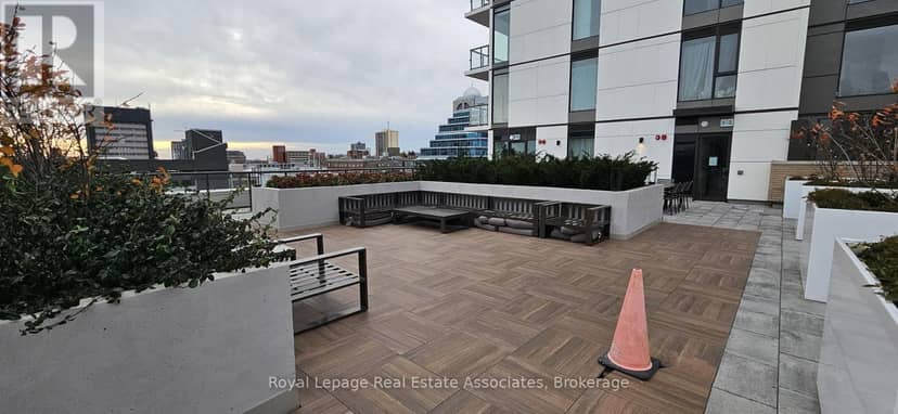 409 - 55 Duke Street W — photo 3 of 29