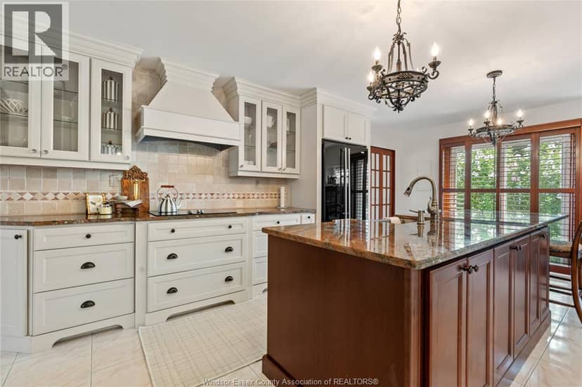 4445 Concession Rd 9 — photo 10 of 40