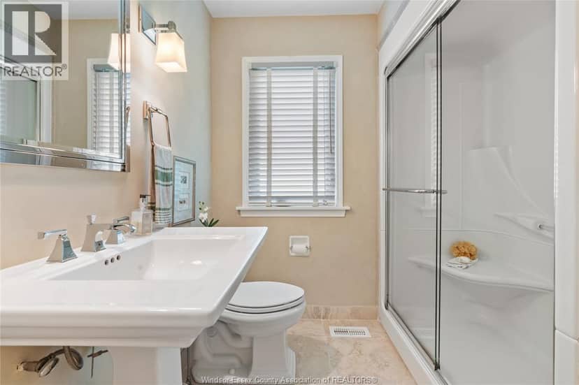 4445 Concession Rd 9 — photo 24 of 40