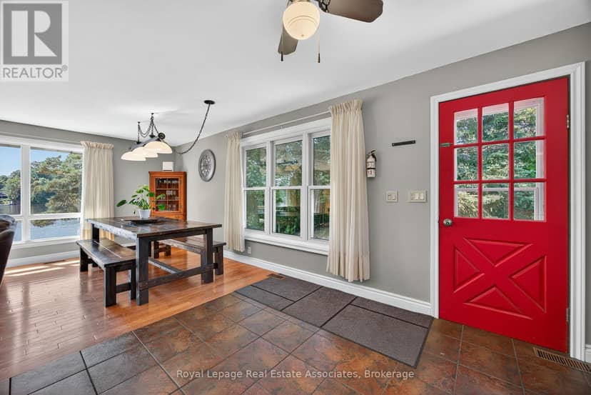 389 Falcon Road — photo 11 of 40