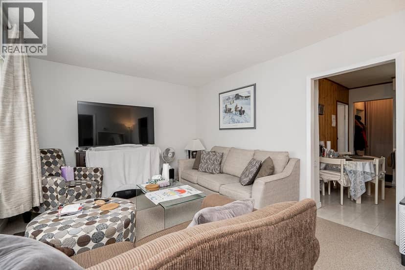 715 RODERICK AVENUE, Coquitlam, photo 5