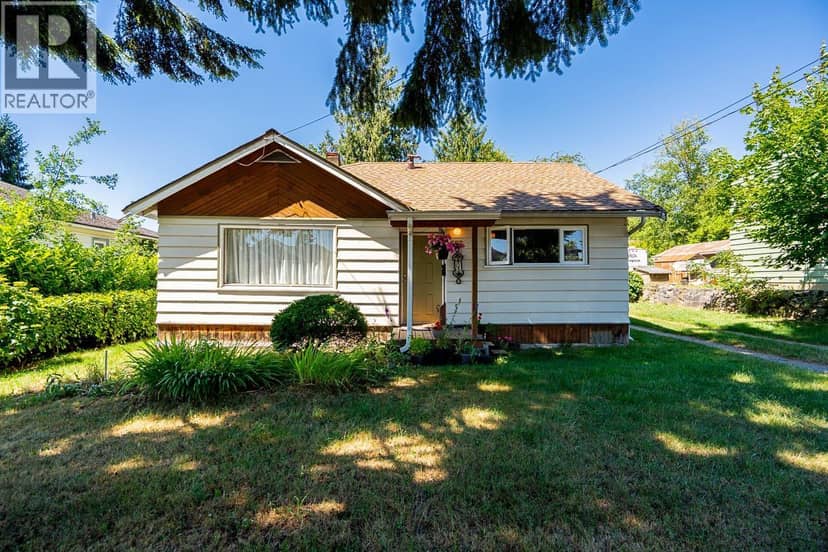 715 RODERICK AVENUE, Coquitlam, photo 2