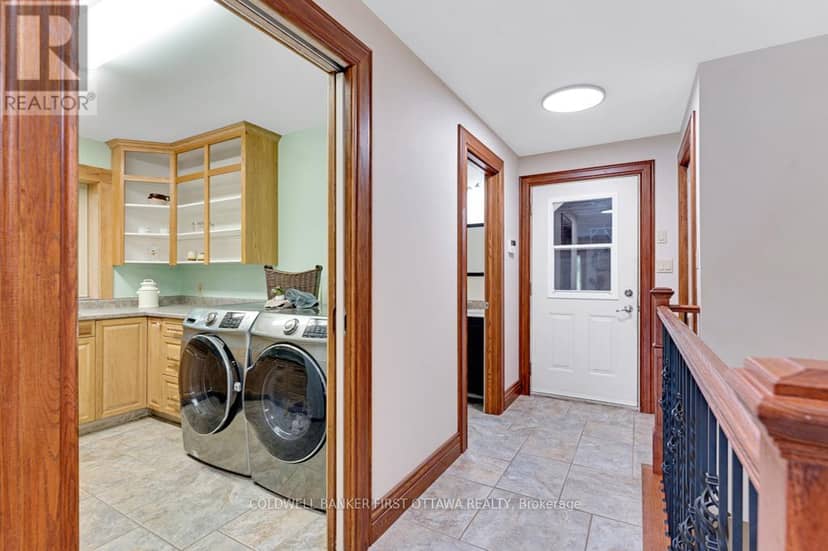 139 Sheil Drive — photo 17 of 39