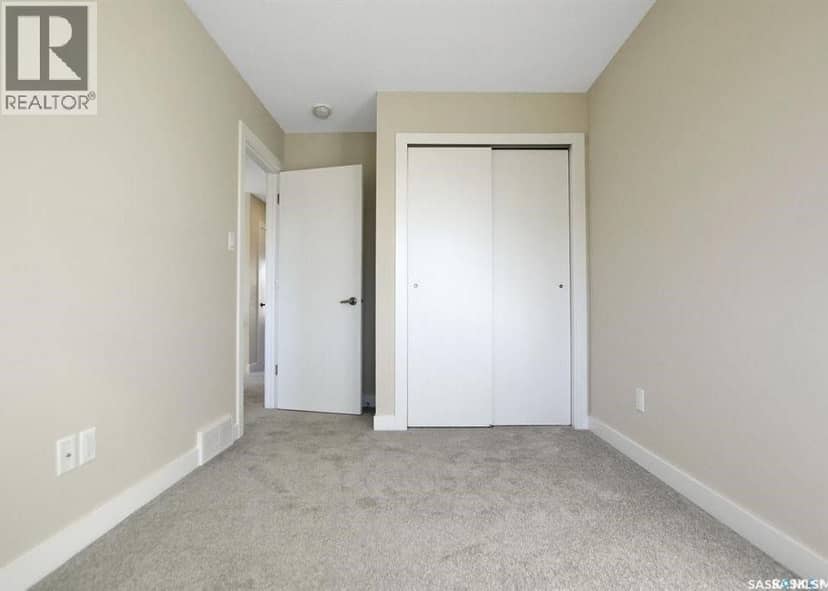2423 Reynolds STREET — photo 10 of 20