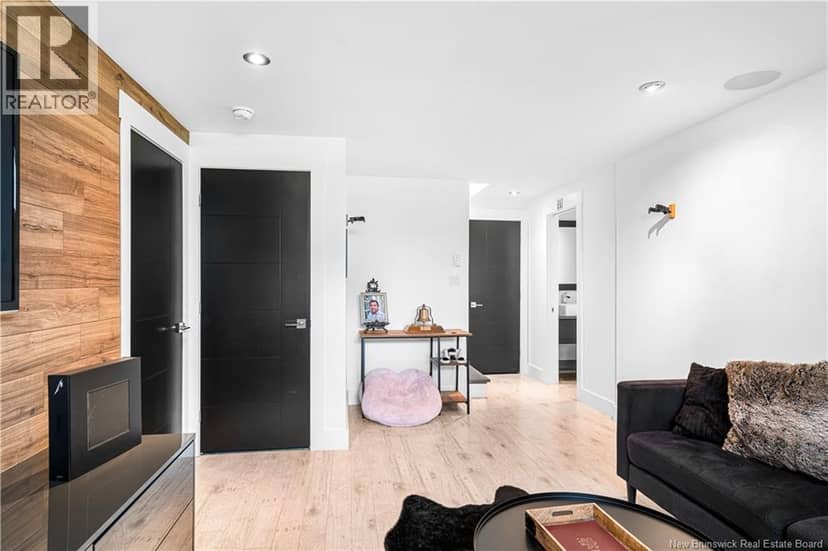 195 Larochelle Street — photo 39 of 40