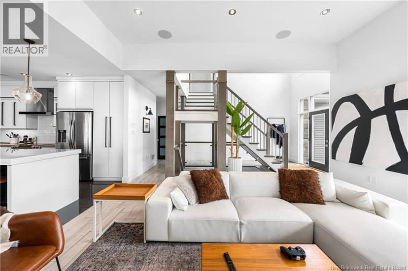 195 Larochelle Street — photo 7 of 40