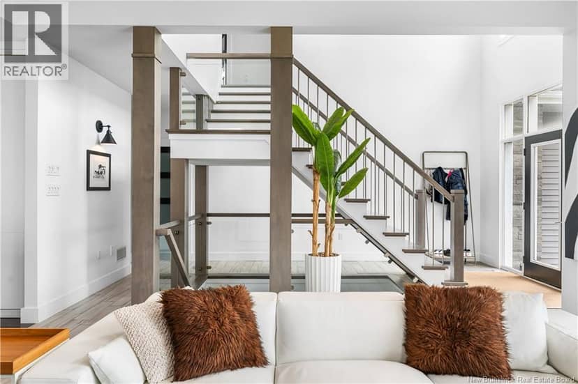 195 Larochelle Street — photo 9 of 40