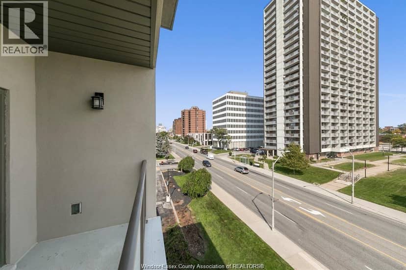 955 OUELLETTE AVENUE Unit# 301 — photo 15 of 18