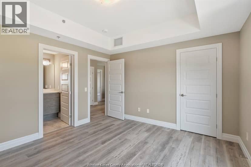 955 OUELLETTE AVENUE Unit# 301 — photo 5 of 18