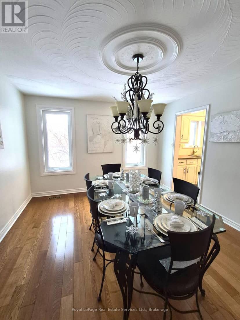 184 Dundas Street E — photo 15 of 39