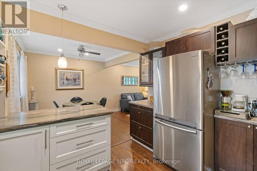 10 Wakelin Terrace — photo 10 of 40