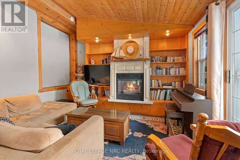 10 Wakelin Terrace — photo 19 of 40