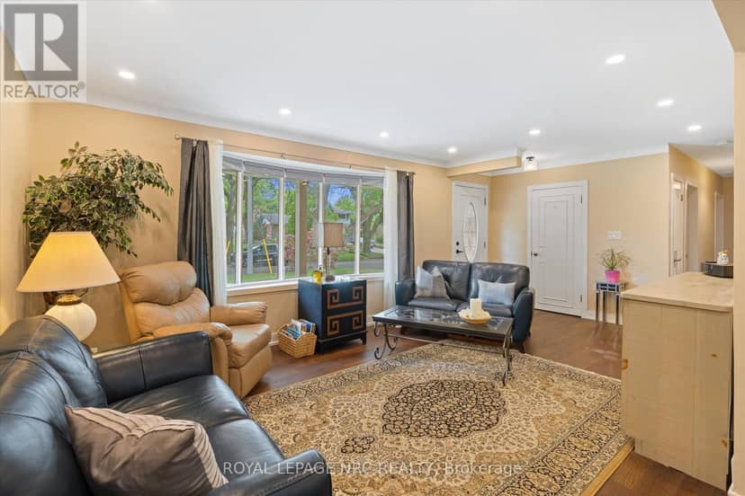 10 Wakelin Terrace — photo 4 of 40
