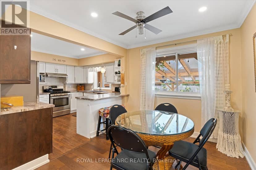 10 Wakelin Terrace — photo 6 of 40