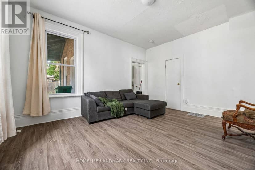 737 Water Street — photo 7 of 26