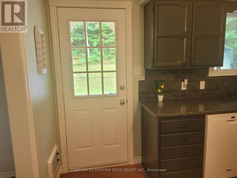 19 Forest Hill Road — photo 10 of 27