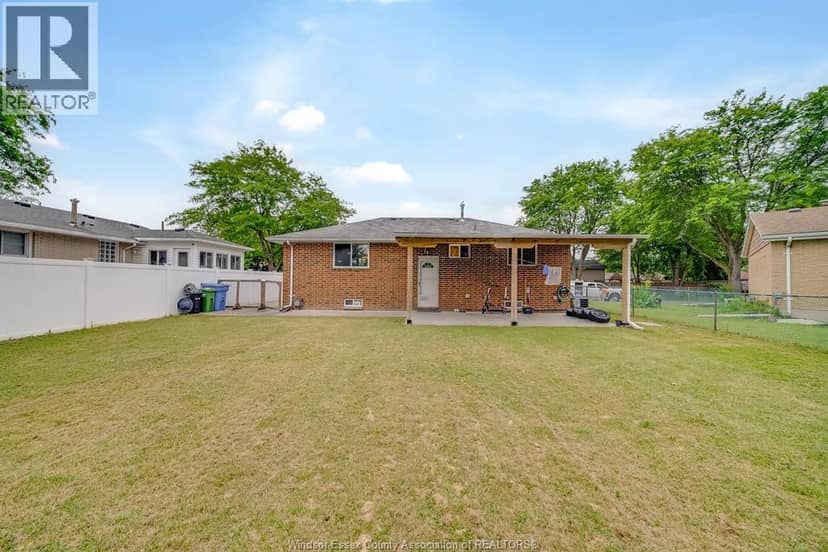5210 Queen Elizabeth Drive — photo 39 of 39