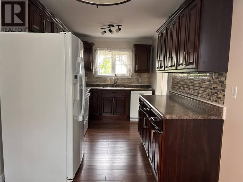 20 Pleasant Street, Happy Valley-Goose Bay, photo 4