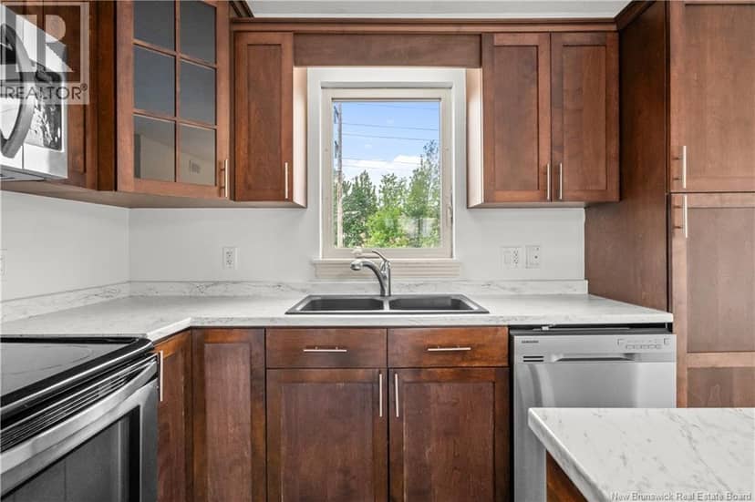 57 Clarendon Drive — photo 14 of 40