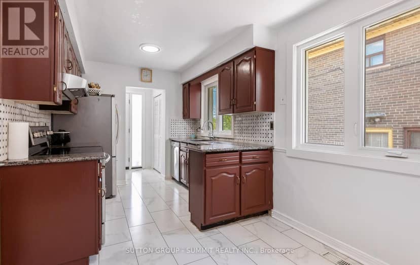 109 Elnathan Crescent — photo 19 of 40