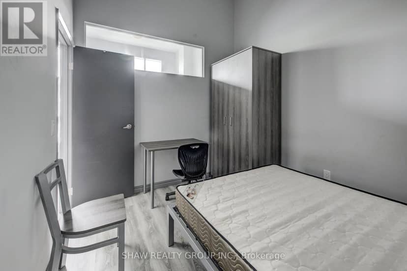 G105 - 275 Larch Street — photo 17 of 23