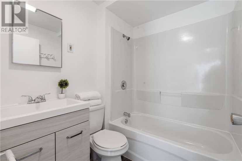 913 Miller Street — photo 21 of 40