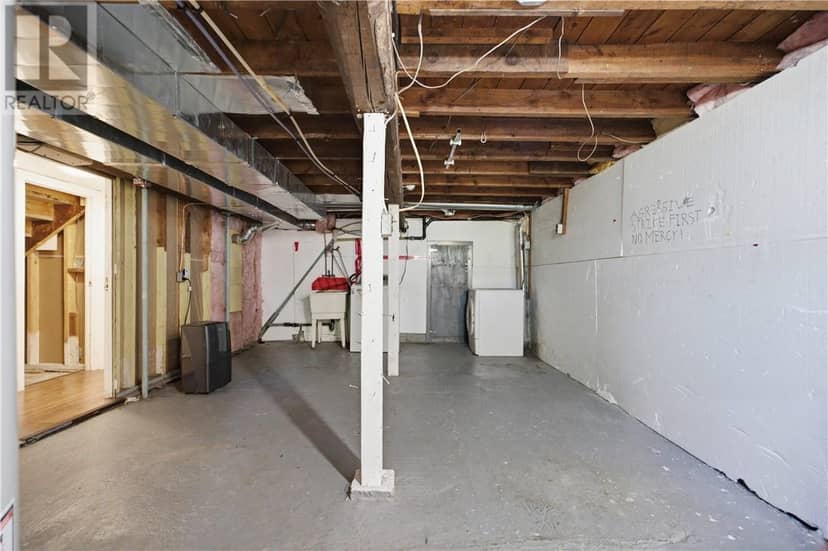 913 Miller Street — photo 22 of 40