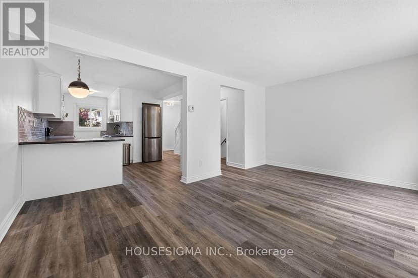 143 - 166 Southdale Road W — photo 13 of 40