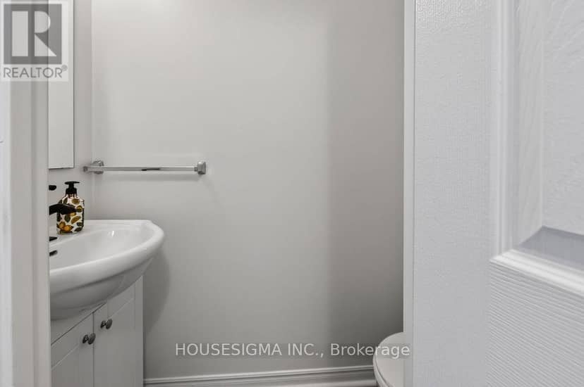 143 - 166 Southdale Road W — photo 26 of 40