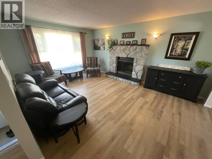 8812 87 STREET, Fort St. John, photo 5