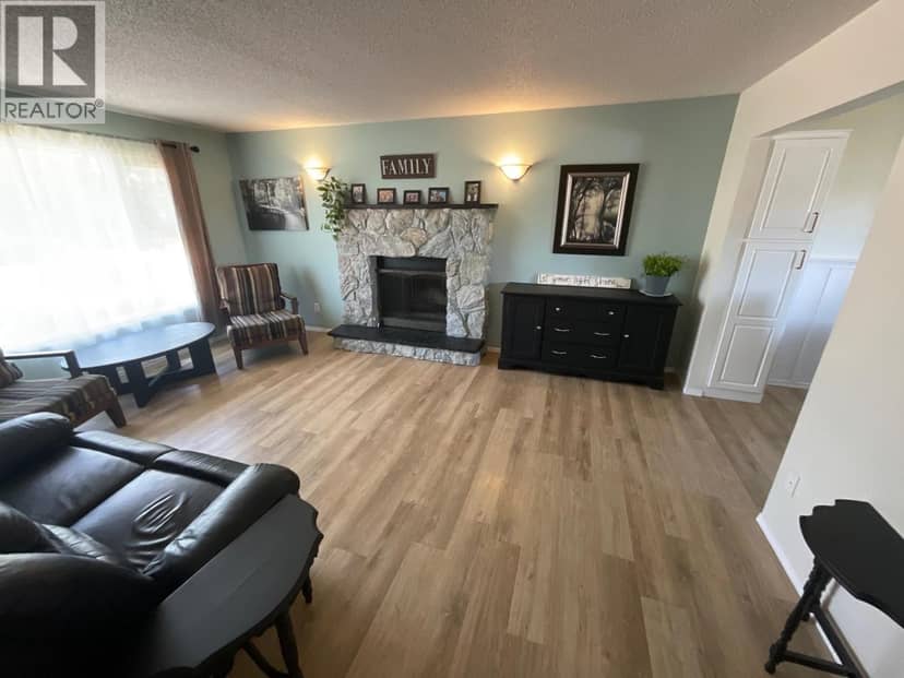 8812 87 STREET, Fort St. John, photo 6