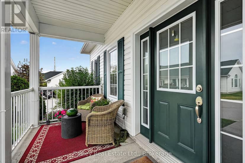 3202 - 300 Croft Street — photo 5 of 33