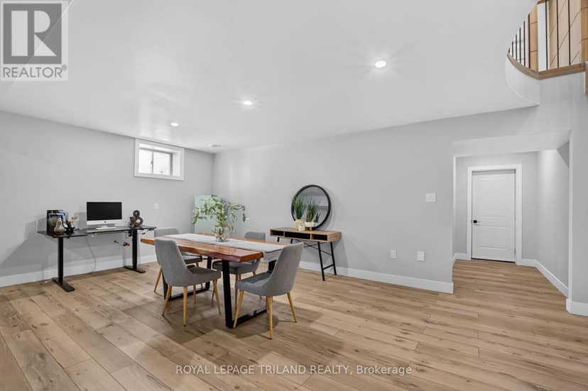 1757 Upper West Avenue — photo 33 of 40