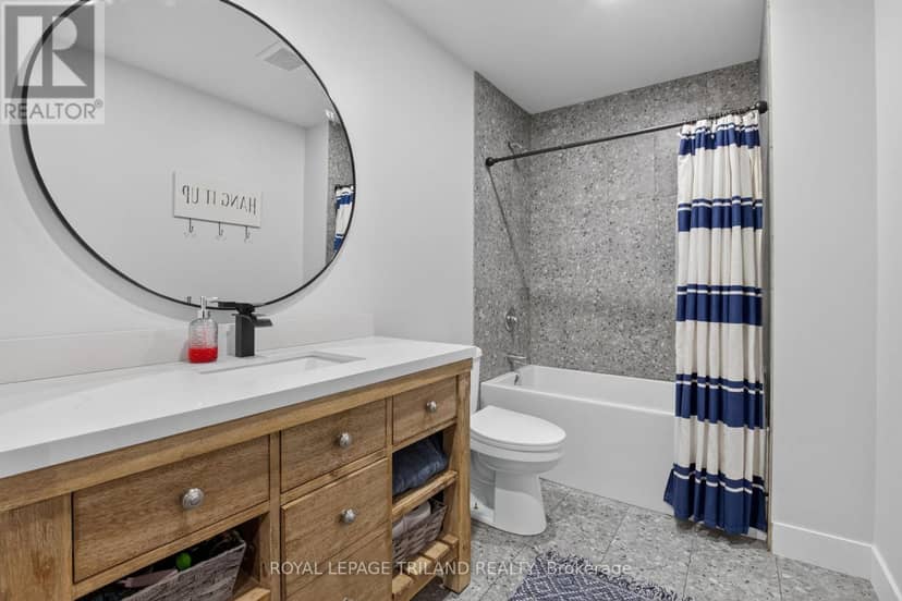 1757 Upper West Avenue — photo 39 of 40
