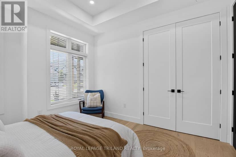 1757 Upper West Avenue — photo 8 of 40