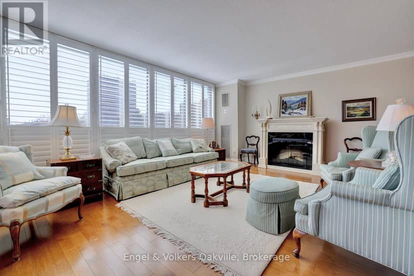 205 - 2180 Marine Drive — photo 19 of 40
