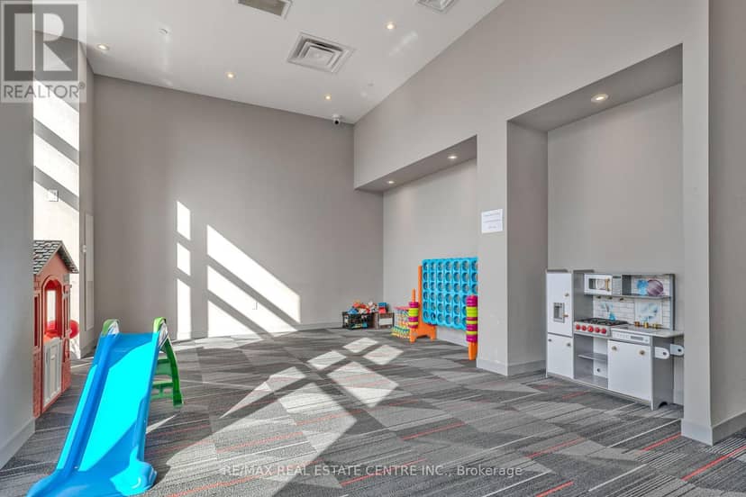 309 - 3220 Sheppard Avenue E — photo 7 of 40