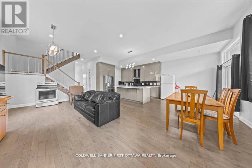 562 Queen Mary Street — photo 11 of 40