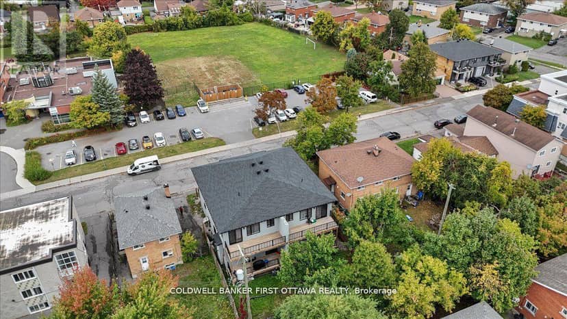 562 Queen Mary Street — photo 39 of 40