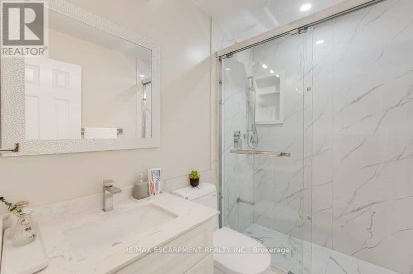 2597 Addingham Crescent — photo 14 of 27