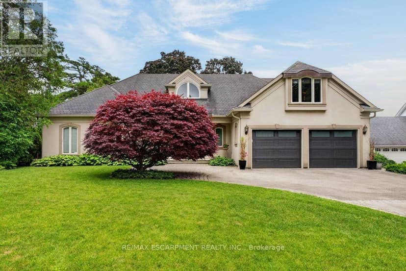 3312 Lakeland Crescent, Burlington