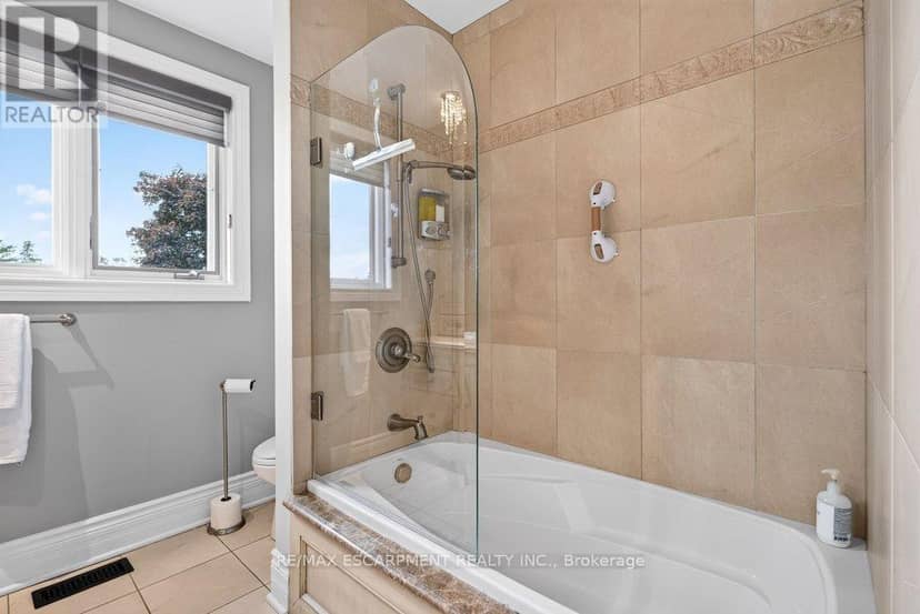 3312 Lakeland Crescent — photo 29 of 40