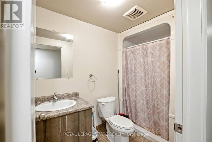 1745 King Street E — photo 36 of 40