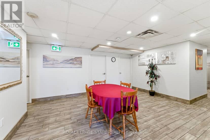 1745 King Street E — photo 40 of 40