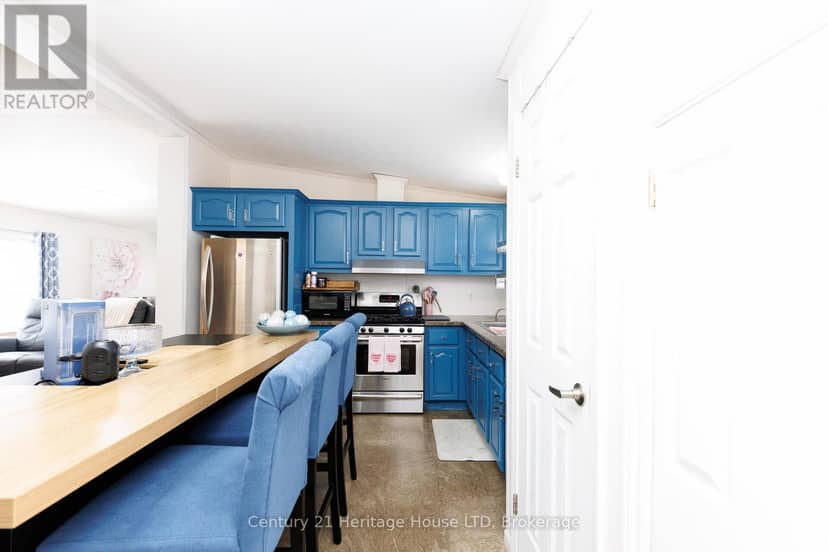 268 - 3033 Townline Road — photo 14 of 40