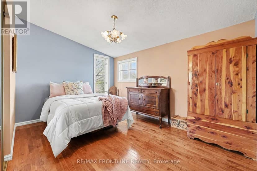 1047 Country Lane — photo 30 of 40