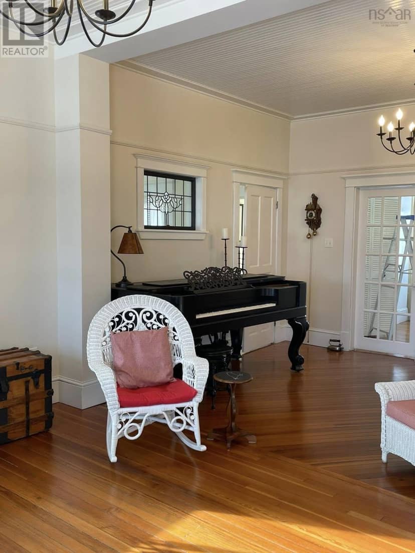 2629 Crowell Road — photo 14 of 24
