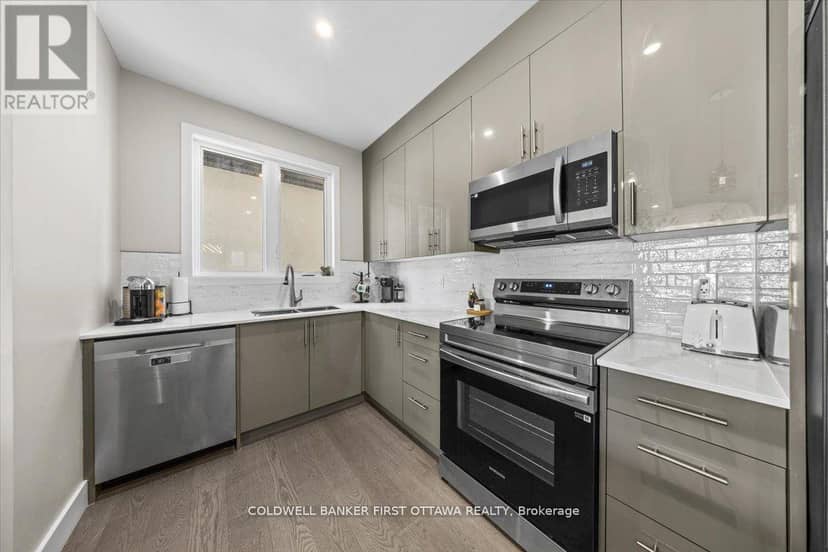 A/B - 22 Inverkip Avenue, Ottawa, photo 8