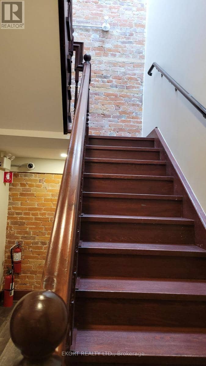 249-253 Front Street — photo 11 of 22